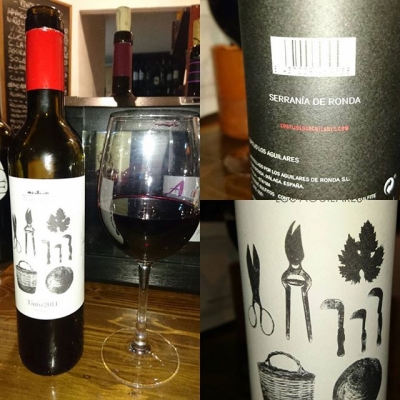 Cuv&eacute;e of different vines. Tempranillo dominates.
